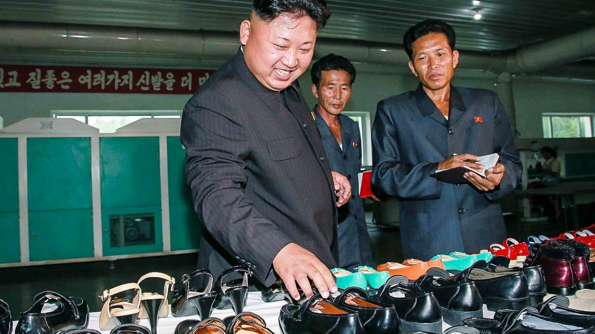 Jedinou alternativou ke konzumní společnosti je tvrdá diktatura