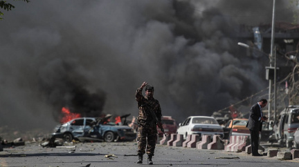 Afghánistán se propadá do pekla. Na scéně se vynořili Rusové