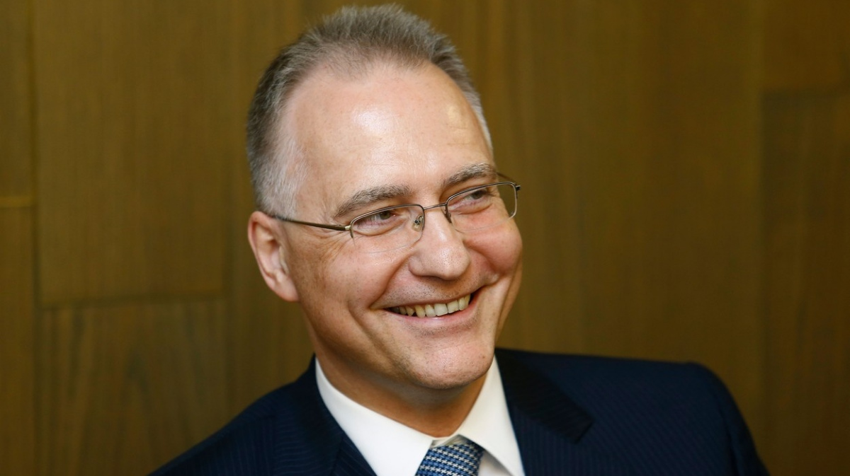 Rozhovor s ředitelem české kontrarozvědky BIS. Dezinformace, propaganda a ruský vliv v Česku