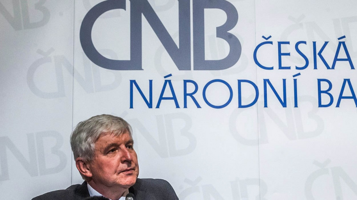 Poslanci naštvali Rusnoka kvůli debatě o regulaci hypoték. Jsme obětí politické hry, žehral