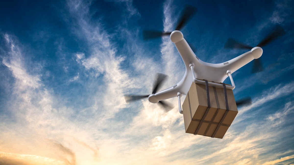 Města si neví rady s technologickým pokrokem. Trápí je rozmach dronů