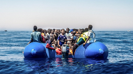 EU už ví, jak na pašeráky lidí: Omezí vývoz člunů do Libye