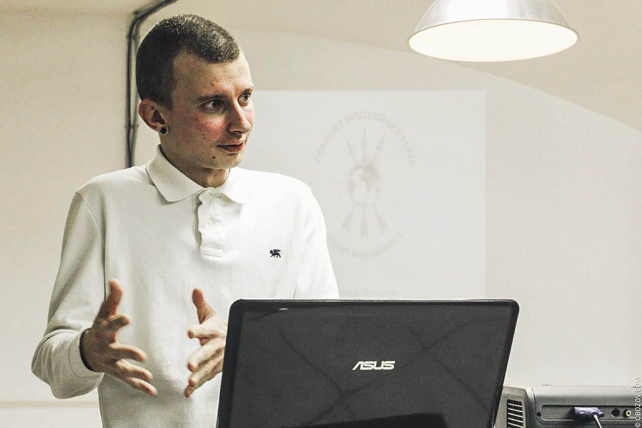Slídí za ruskou armádou. Rozhovor s šéfem ruských investigativců, kteří odhalují tajemství Kremlu