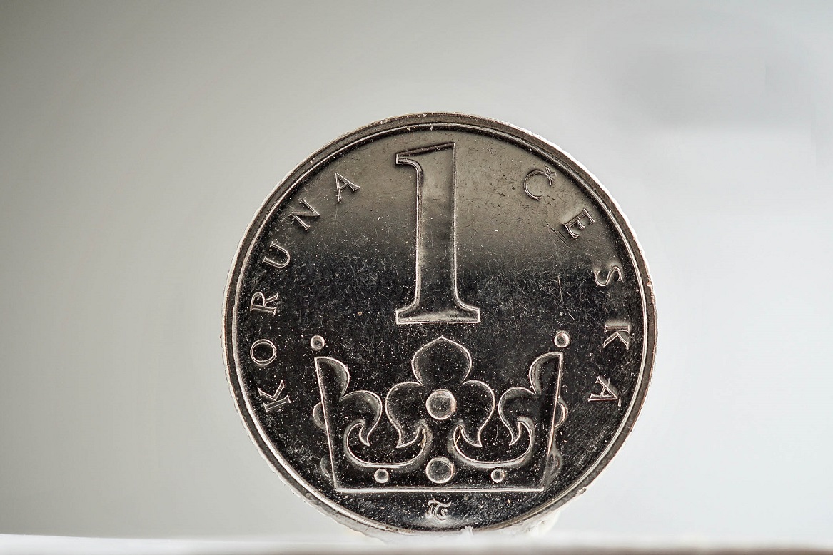 Konec levné koruny. Co to pro nás znamená?