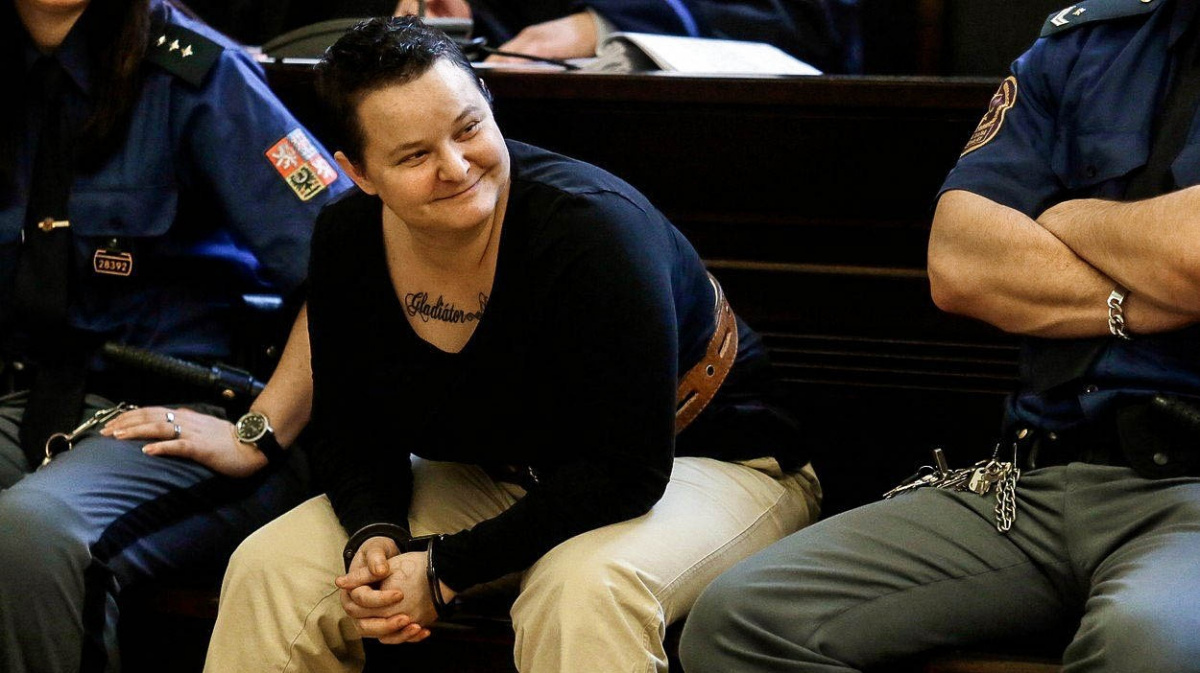 Vražda kvůli chybě lékařů? Jakou roli sehráli odborníci v případě smíchovské vražedkyně?