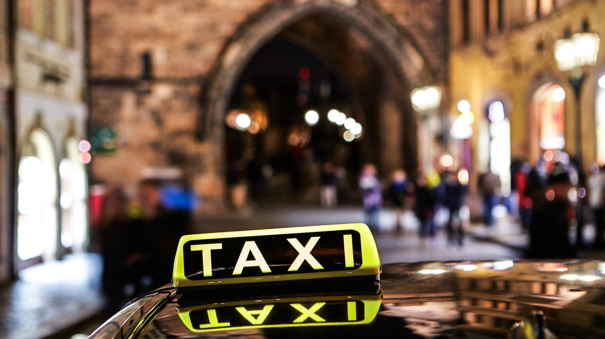 Bič na nepoctivé taxikáře: Oprávnění mohou ztratit už po prvním vážném přestupku