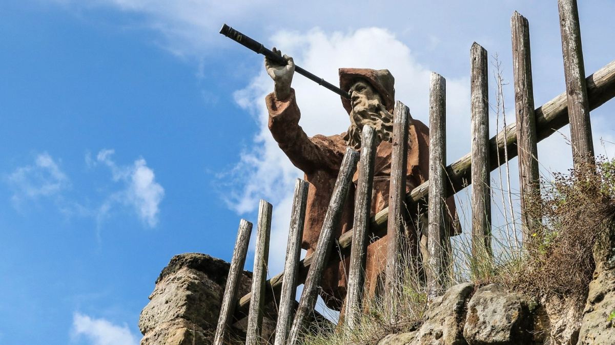 Sloup v Čechách, útočiště poustevníků i loupeživých rytířů