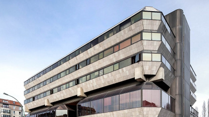 Obří česká ambasáda v Berlíně dostane 'nový kabát'. Vyjde na půl miliardy