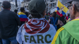 Růže místo samopalů: Povstalci jdou do politiky