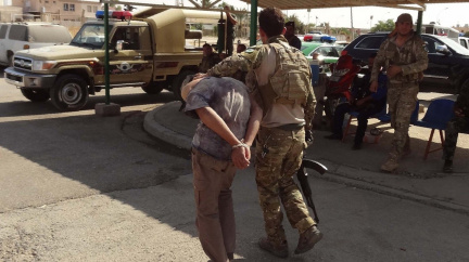 Tisíce Evropanů stále bojují za Islámský stát. Většina se nevrátí, míní expert