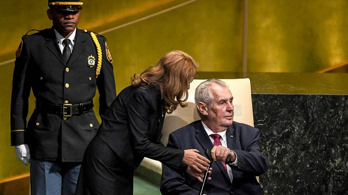 Zeman v OSN: Svět kondoluje a protestuje, s terorem ale pořádně nebojuje