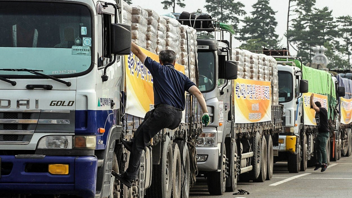 'Zlobivá' KLDR bude zase dostávat  jídlo a léky. Jih obnoví humanitární pomoc