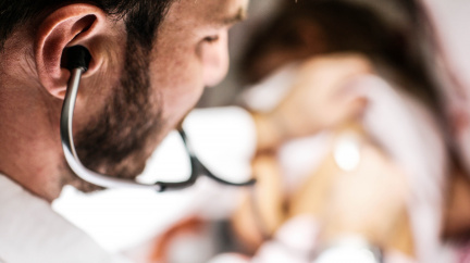 Systém zdravotního pojištění se může dostat do problémů, varují experti