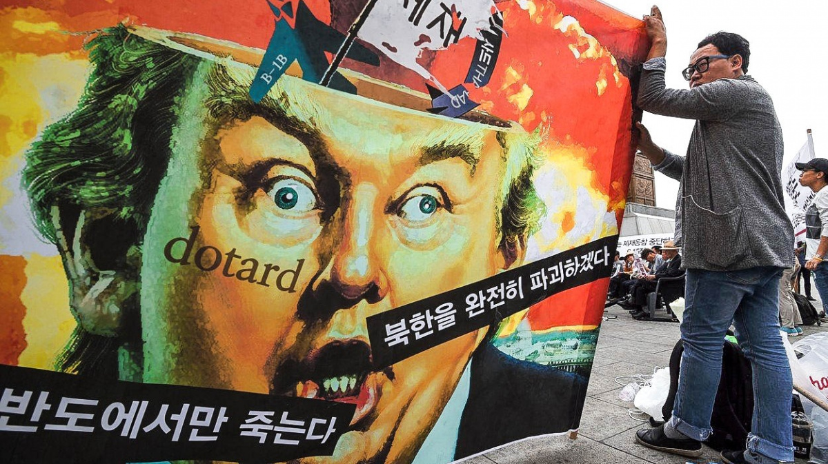 Jak snadno může Trump stisknout 'jaderné tlačítko'