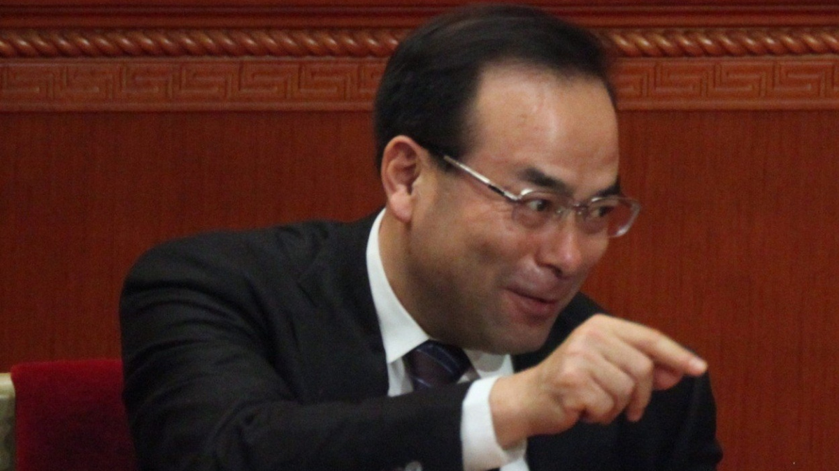 Drahé dary a sex přišly vlivného čínského komunistu draho