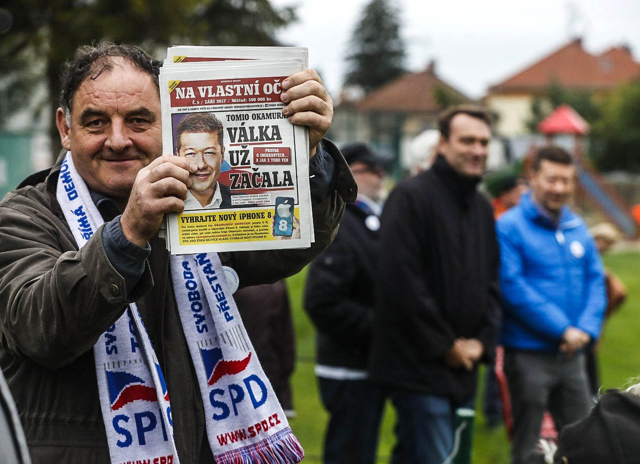 Politické strany v předvolebních klipech: Kdo vede válku a kdo jen žvaní?