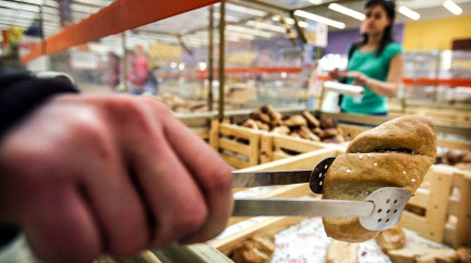 Brusel by mohl dvojí kvalitu potravin vyřešit do roka a půl, míní Jurečka