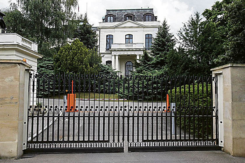 Česká diplomacie řeší citlivý problém: pochybné stavby Ruské federace na českém území