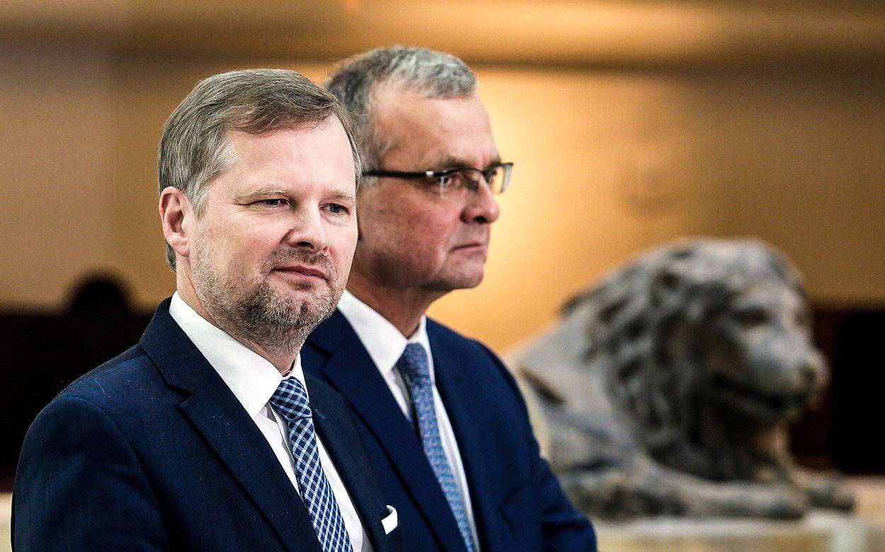 Česká pravice hledí do minulosti a doufá v zázrak