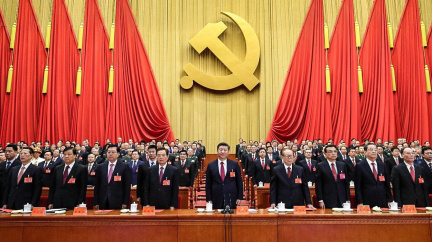 Neotřesitelné právo vládnout a nová éra čínského socialismu