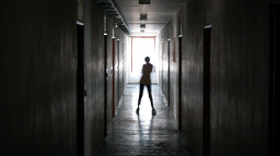 Bezdoplatkové zóny: Šlechetný boj proti spekulantům, nebo šikana sociálně slabých?