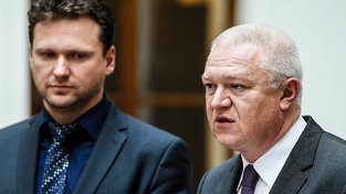 Radek Vondráček (vlevo) s místopředsedou hnutí ANO Jaroslavem Faltýnkem