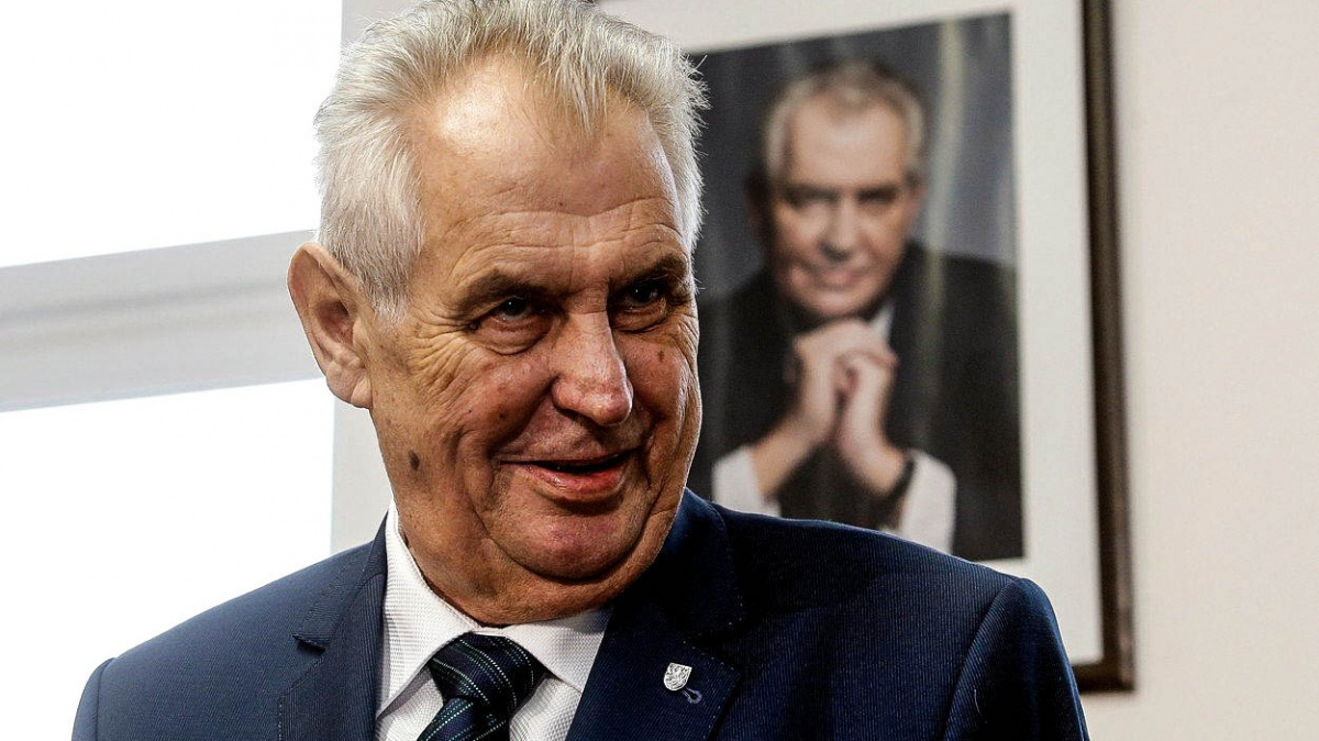 Předčasné volby by byly urážkou voličů, tvrdí Zeman