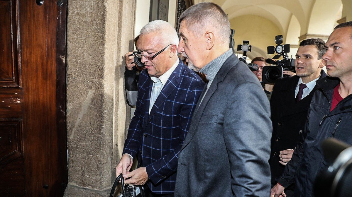 Policie žádá vydání Babiše a Faltýnka. Bojí se mě, hlásí šéf ANO