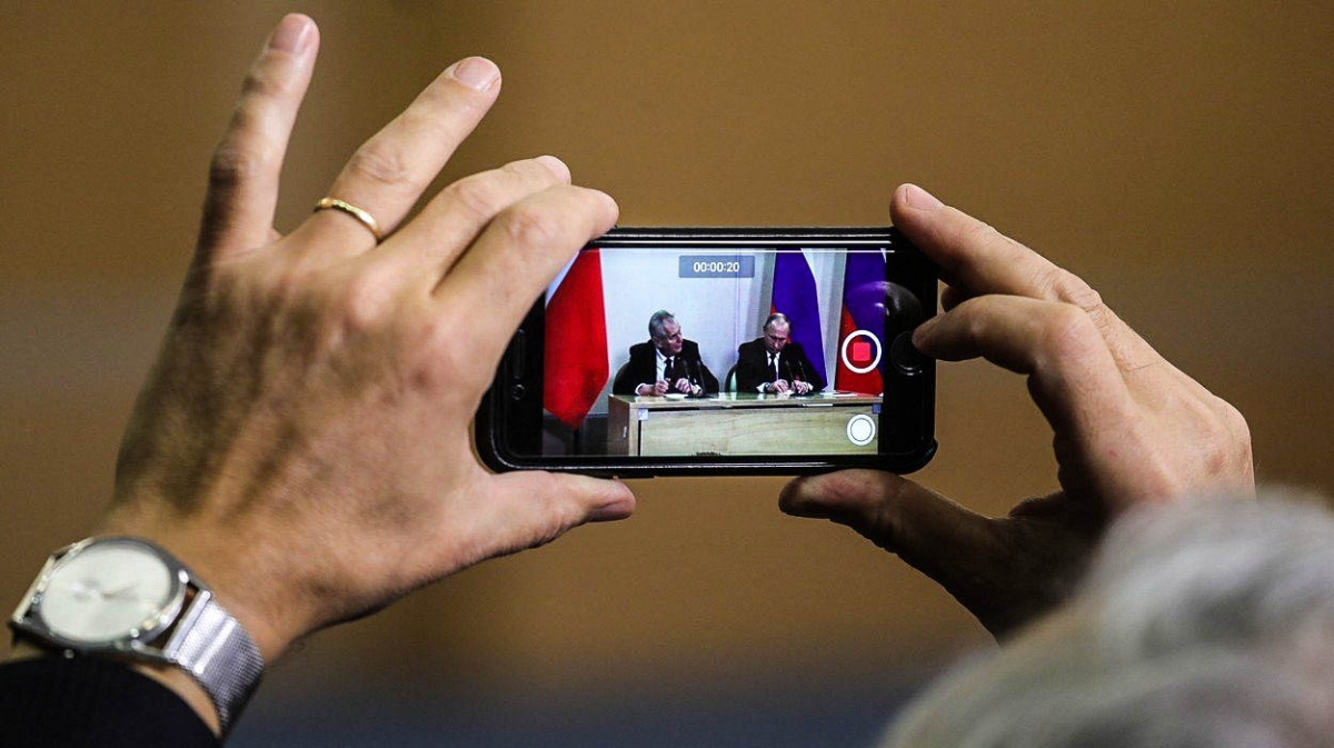 Ať žije Asad a sankce pryč! Zeman si s Putinem notoval