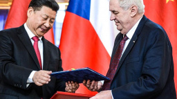 Čínská CEFC měla uplácet africké politiky kvůli přístupu k ropě. Obvinění zmiňuje i Zemanova poradce