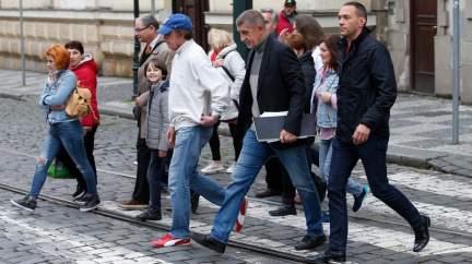 Komentář: Kupředu vstříc svornosti: Když láska a nenávist vítězí