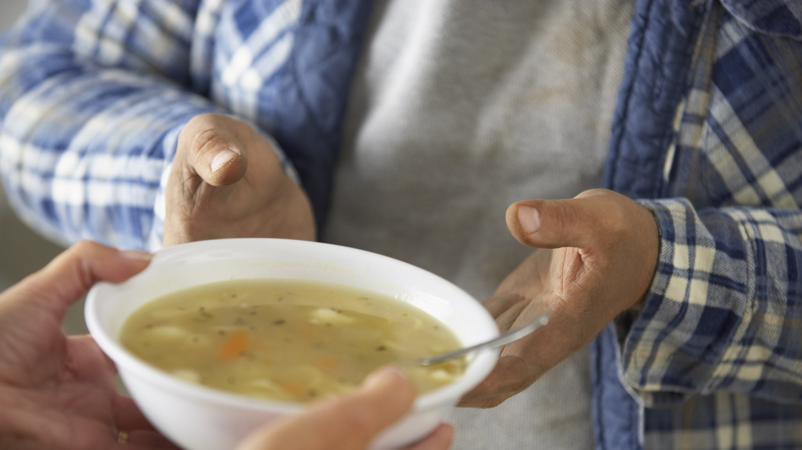 Dobrovolnictví prospívá tělu. Pomáhá proti depresím a snižuje cholesterol