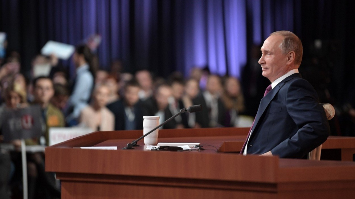 Putin rozjel kampaň: Řečnil o milicích a chválil Trumpa