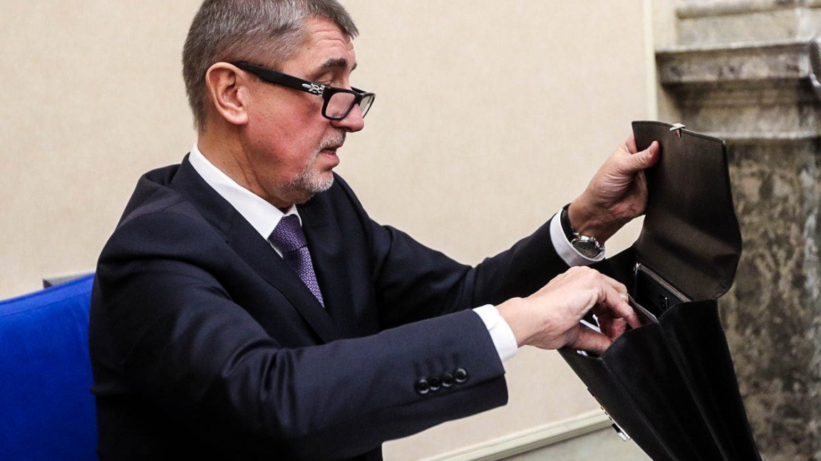 Vláda škrtla desítky míst: Neděláme čistky, tvrdí Babiš
