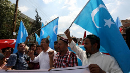 Ujguři – tak trochu jiní džihádisté. Proč 'Islámský stát' úspěšně oslovuje muslimy v západní Číně?