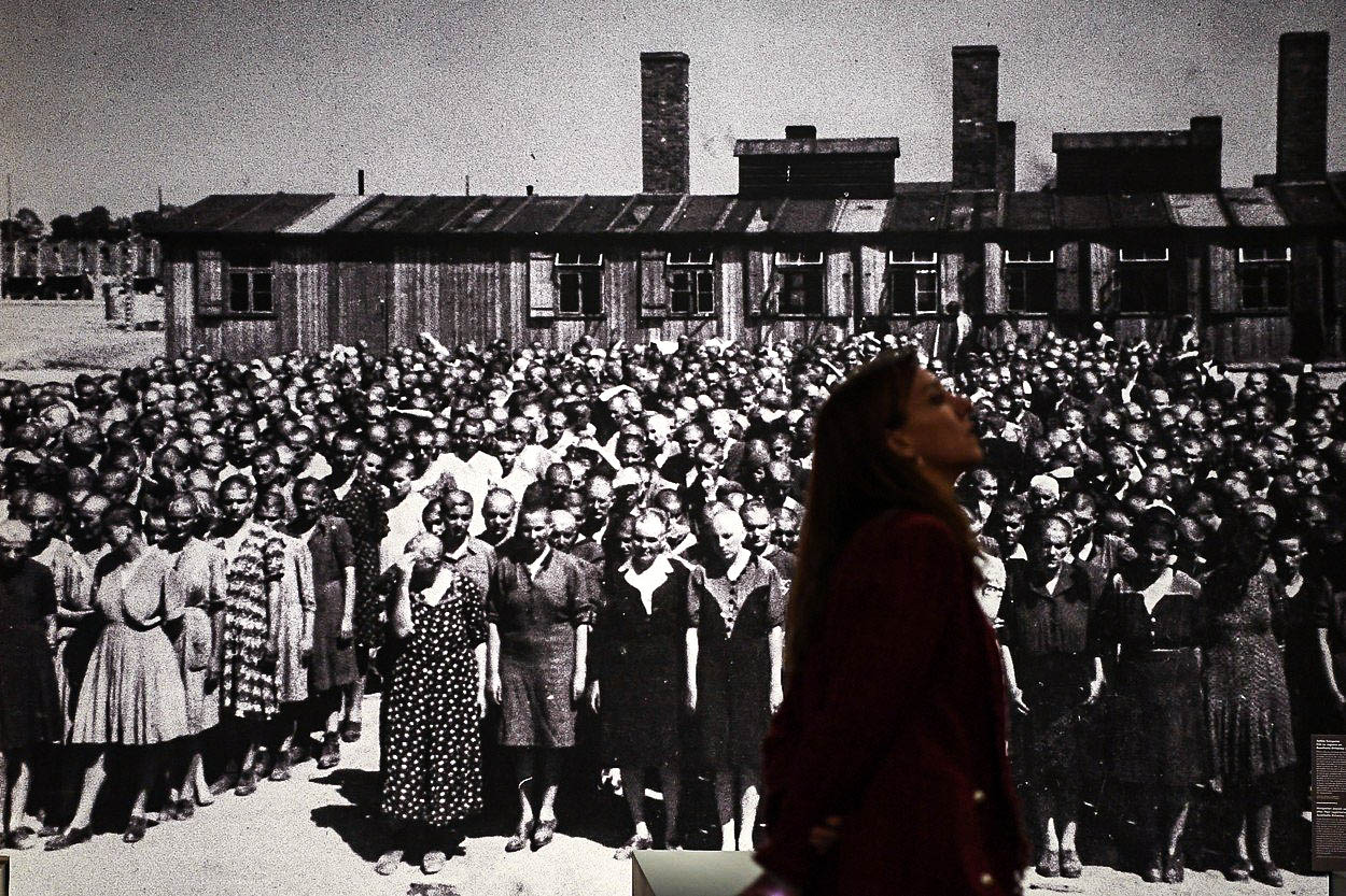 Migranti by měli alespoň jednou povinně navštívit bývalý koncentrák