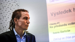 Piráti a STAN pohořeli s návrhem na hlasování o vydání Babiše a Faltýnka