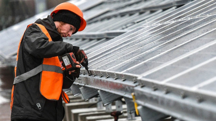 Polské banky a firmy se rvou o Ukrajince. Už dávno neplatí za 'kopáče z Východu'
