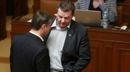 Aktualizováno: Facka demokracii? Komunista Ondráček bude šéfovat komisi pro GIBS