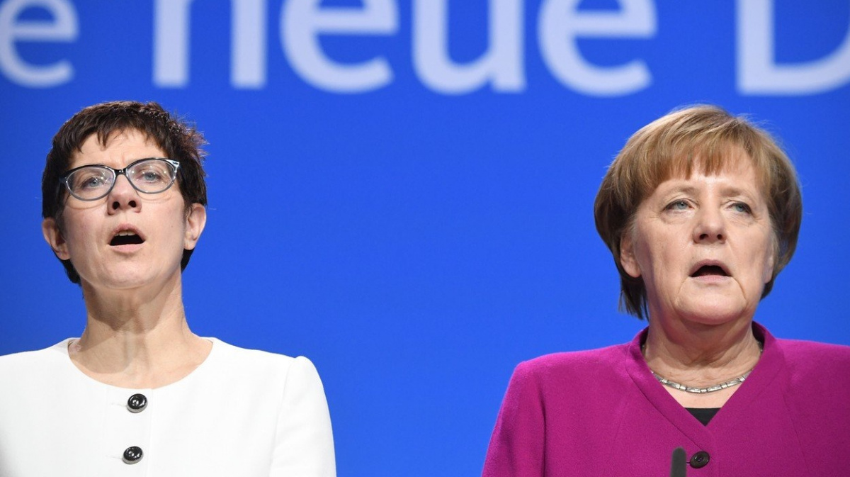 Změňme státní hymnu ve jménu emancipace a korektnosti