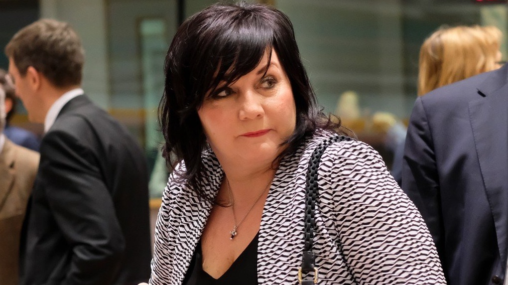 Poslanci naštvali Schillerovou, jsou pro osekání EET