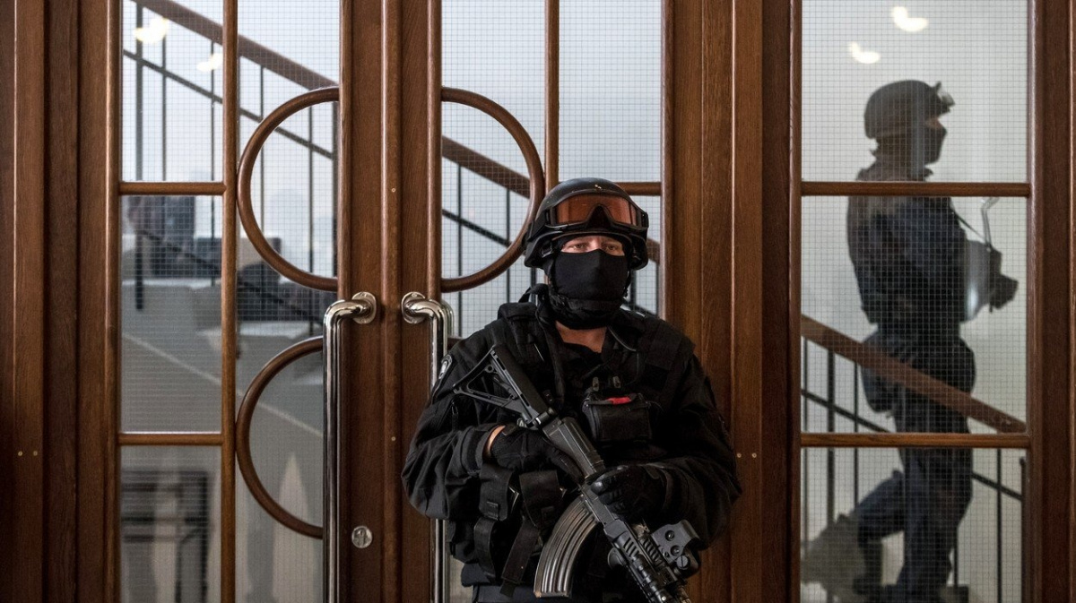 Nikulin v Česku azyl nedostane. Po hackerovi touží USA i Rusko