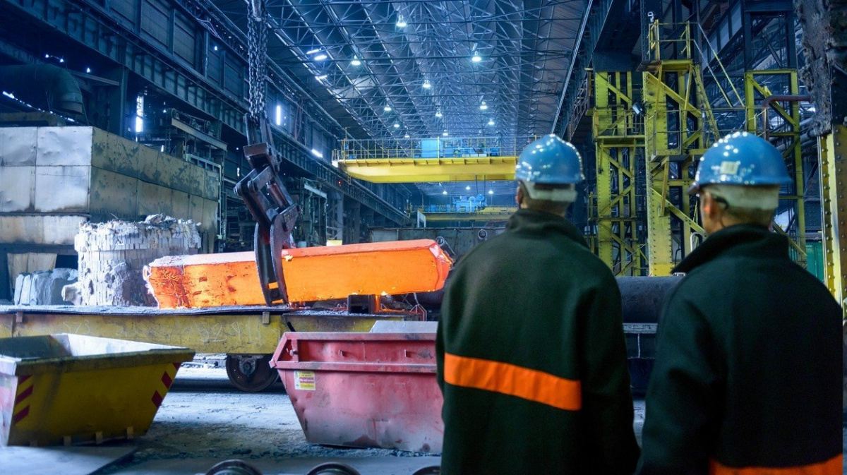 EU dostala od Trumpa dočasnou výjimku na ocel. Zhrzená Čína kuje odvetu