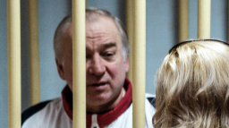 Komentář: Český komár štípl ruského medvěda. Do zadku?