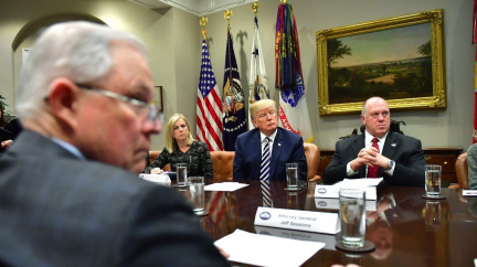 Američané za vydání Nikulina děkují. Kreml je pobouřen