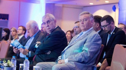 Putinův muž Vladimir Jakunin – hledá prominentní obhájce Ruska v Evropě, Zemana a Klause už ulovil