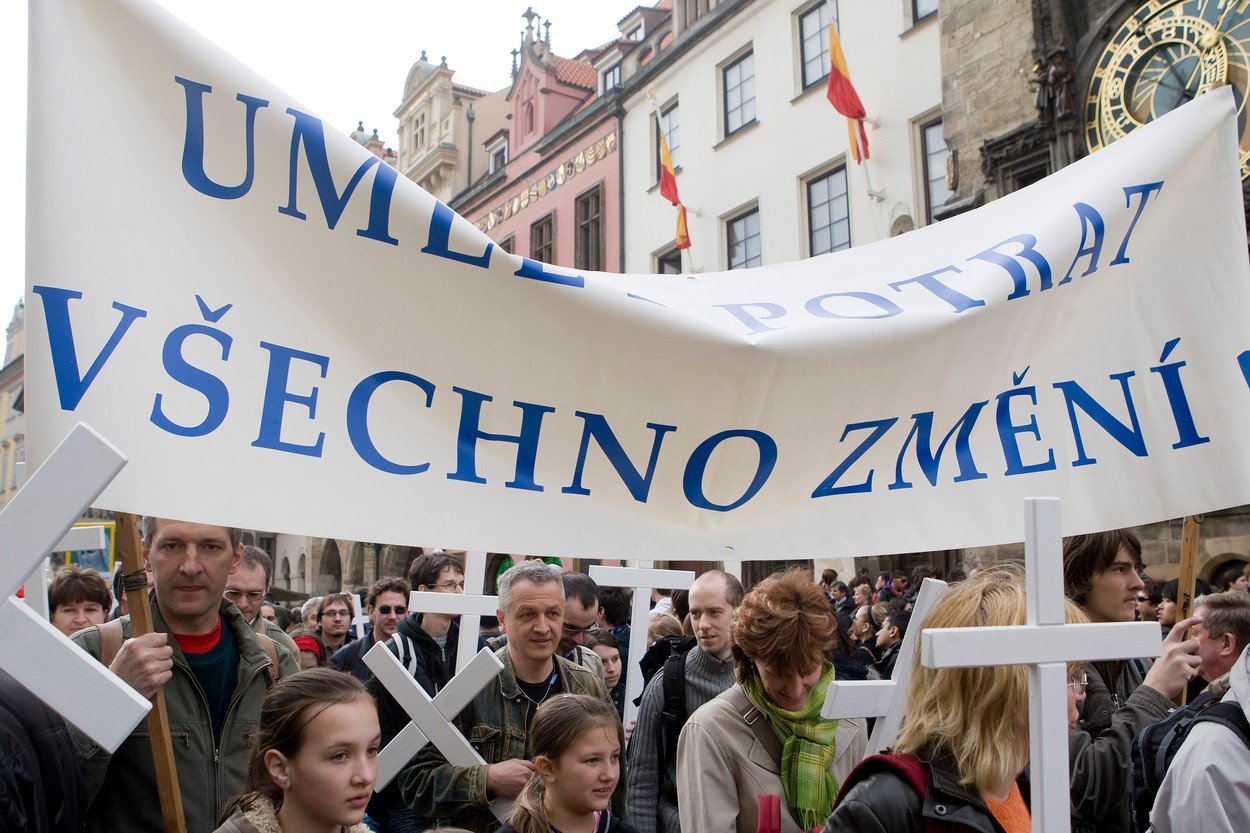 Hnutí Pro život a jeho pochod Prahou: Kdo je tady zlý radikál?