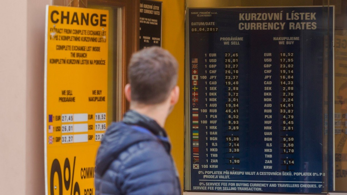 Podle vzoru šmejdi. Tlak zdola mění zákon o směnárnách: lidé budou moct žádat peníze zpět