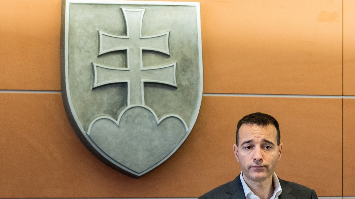 Slovenský ministr vnitra končí, má problém s odvoláním šéfa policie