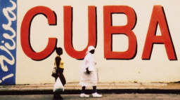 Babiš kubánský rum zatím dražit nebude. Zahraniční dluhy vůči Česku klesají pomalu